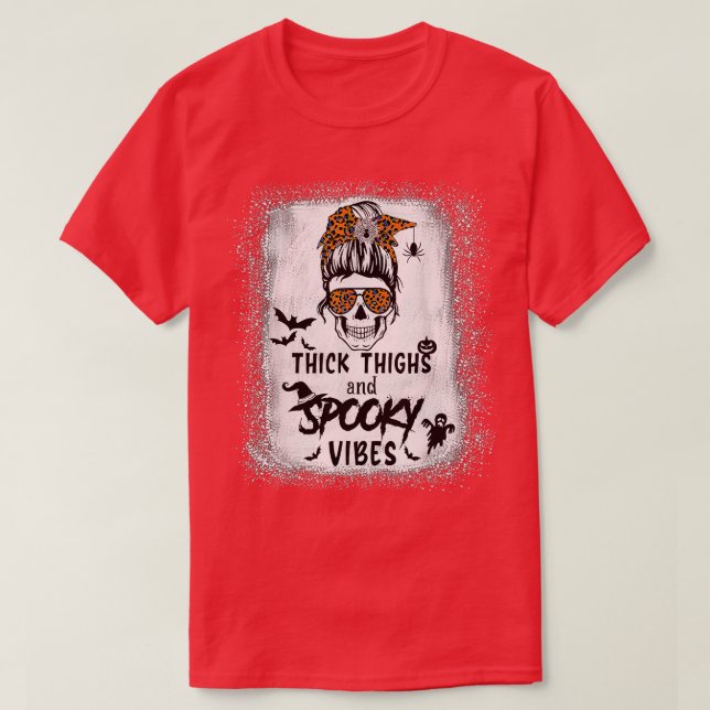 Camiseta Thick Thighs And Spooky Vibes Bleached Messy Bun S (Frente do Design)