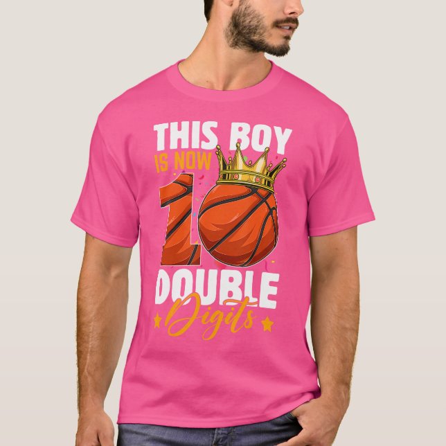 Camiseta This Boy Now 10 Double Digits Basketball 10 Years  (Frente)