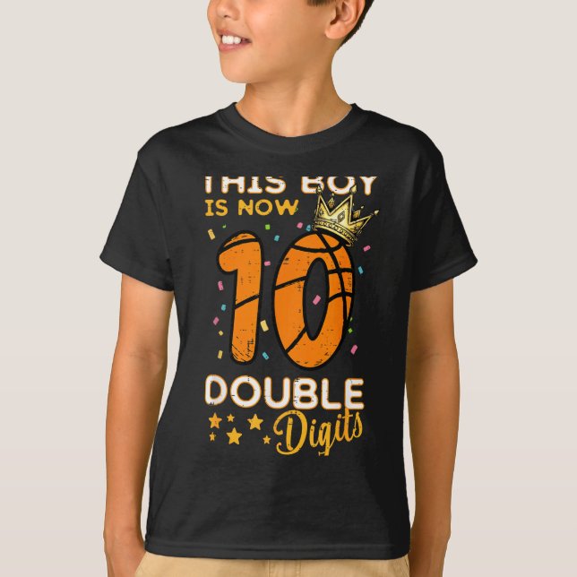Camiseta This Boy Now 10 Double Digits Crown 10th Birthday  (Frente)