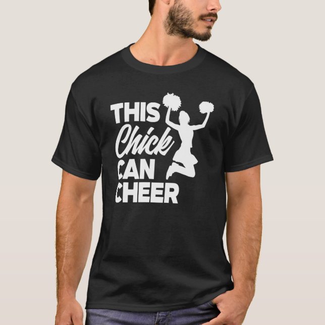 Camiseta This Chick Can Cheer   Cheerleading Cheerleader (Frente)