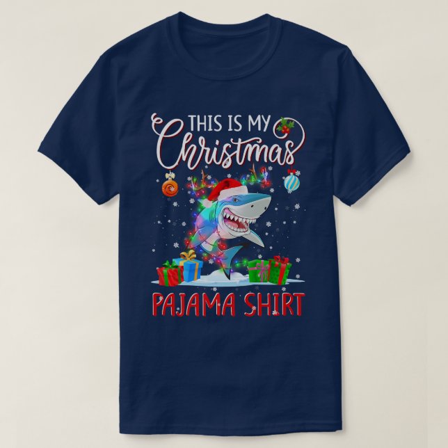 Camiseta This is My Christmas Pajama  Shark Christmas Light (Frente do Design)