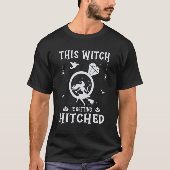Camiseta This Witch Is Getting Hitched Bachelorette Bride B (Frente)