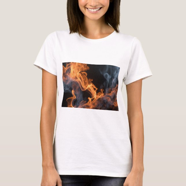 Camiseta &quot;Threads Blaze: Ignite seu Estilo&quot; (Frente)