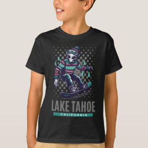 Camiseta Thrills Cósmicos - Snowboard Alienígena No Lago Ta