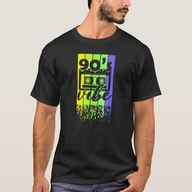 Camiseta Throwback 90s Vibe Retro Cassette Music (Frente)