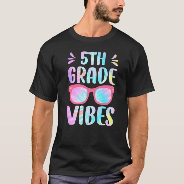 Camiseta Tie Dye 5 Grau Vibes Quinto Grau Quadrado 1rua Dia (Frente)