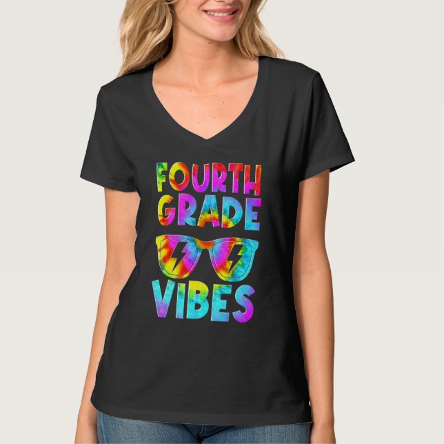Camiseta Tie Dye Aluna Do Quarto Grau Vibes Professora De V (Frente)