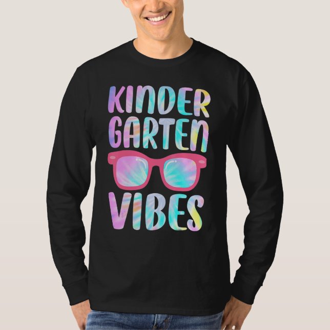 Camiseta Tie Dye Kindergarten Vibes Squad 1rua Dia Da Escol (Frente)