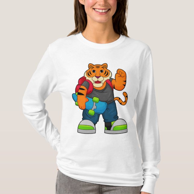 Camiseta Tigre como skater com skate (Frente)