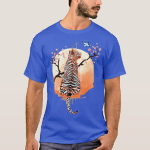 Camiseta Tigre na versão escura da sakura tree