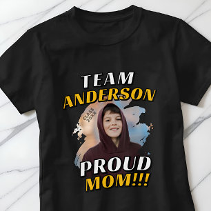 Camiseta Time da Família [Último Nome] Foto de Formatura da