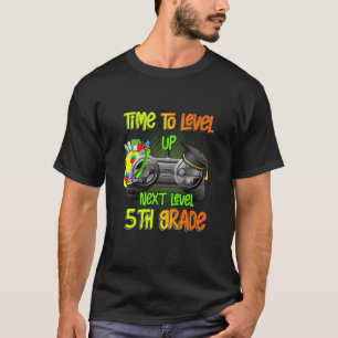 Camiseta Time To Level Up 5th Grade Video Gamer Graduation
