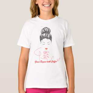 Camiseta Tipografia A Graça Começa com Café