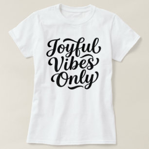 Camiseta Tipografia Alegres Vibrações