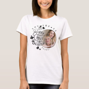 Camiseta Tipografia de Aniversário de Filha Moderna e Elega