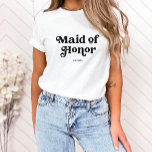Camiseta Tipografia de Boho Retro Simples | MADRINHA DE CAS<br><div class="desc">Esta moda,  simples camiseta mostra as palavras "Madrinha de casamento" na tipografia retrorreflectora negra,  junto com um espaço para seu nome,  e é o presente perfeito para os membros do seu partido nobre.</div>