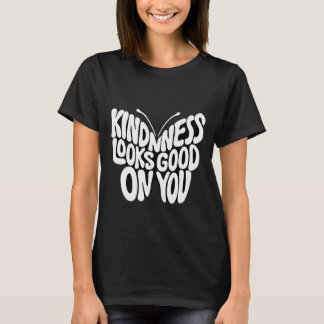 Camiseta Tipografia de Borboleta Bondade Parece Bom