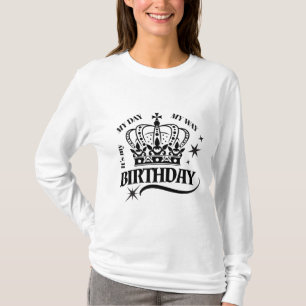 Camiseta Tipografia de Citação de Aniversário Coroa Preta M