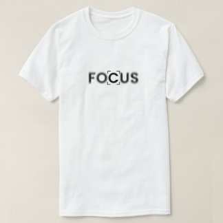 Camiseta Tipografia de Desfoque de Lente de Câmera Minimali