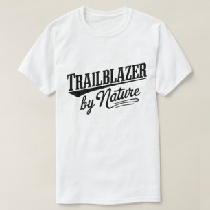 Camiseta Tipografia de Montanha com Cotação de Aventura de