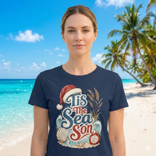 Camiseta Tipografia de Natal Costeiro É a Temporada do Mar