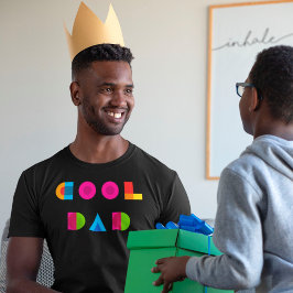 Camiseta Tipografia Geométrica Colorida do Pai legal preto