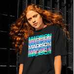 Camiseta Tipografia Moderna | Nome personalizado Pastel Hol<br><div class="desc">Apresentando nosso nome personalizado Tipografia moderna Camiseta-foz do Pastel, a solução perfeita para qualquer pessoa que queira expressar seu estilo único de forma divertida e moderna! Esta camisa adorável apresenta uma design moderna e moderna tipografia que certamente vira cabeças, enquanto a sutil matiz pastel adiciona um toque de suavidade e...</div>