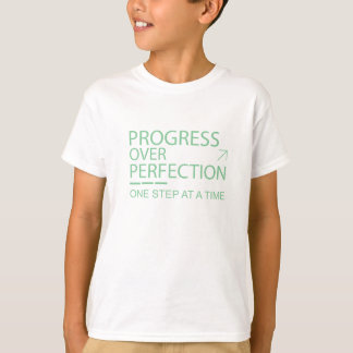 Camiseta Tipografia Motivacional Progresso Sobre Perfeição