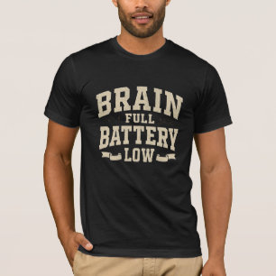 Camiseta Tipografia Vintage Bateria Cheia Cérebro Baixo