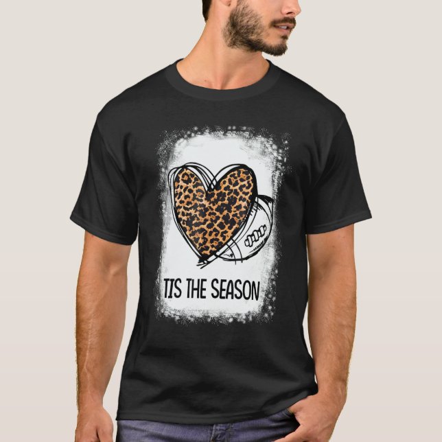 Camiseta Tis To The Season Leopard Heart Football Season Ga (Frente)