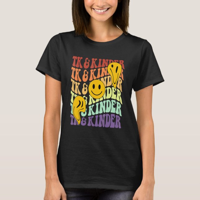 Camiseta TK e Kinder retro sorriso voltado para a escola (Frente)
