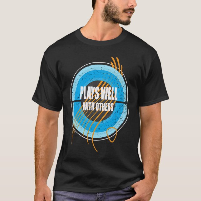 Camiseta Toca Bem Com Outros Violão Abstrato Distorcido (Frente)