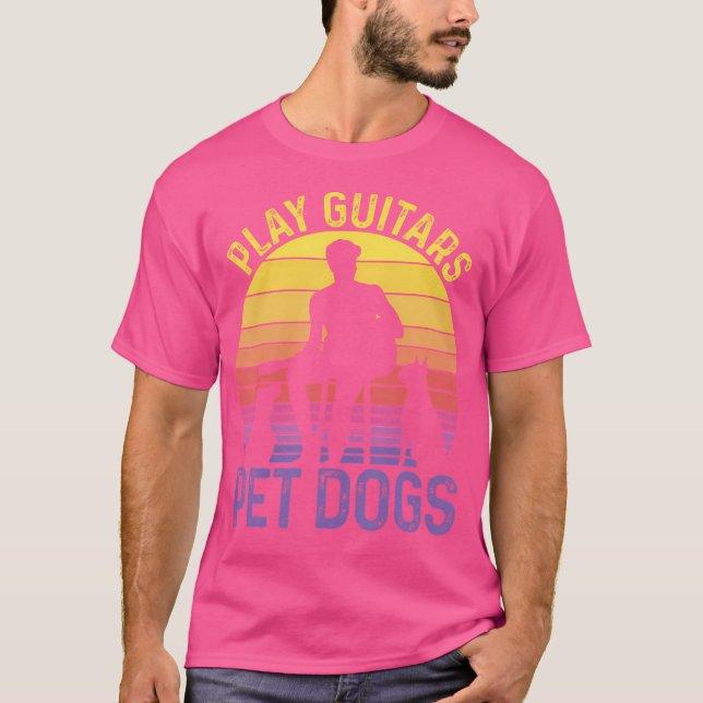 Camiseta Tocar Guitarras Brincando Com O Violão De Cães (Frente)