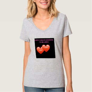Camiseta Toda Pessoa Merece Ser Amada Mulher
