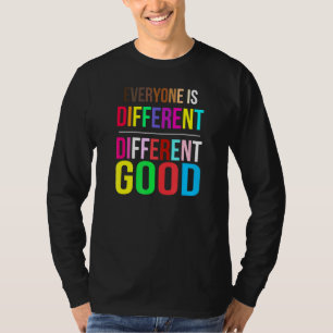 Camiseta Todo mundo é diferente de orgulho LGBT