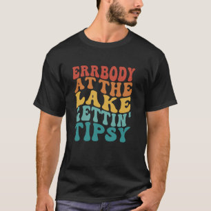 Camiseta Todo mundo no lago pegando a tipia do retrô L