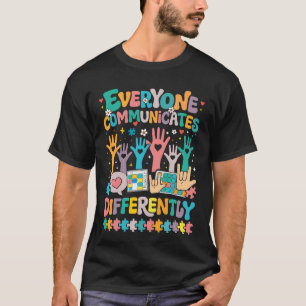 Camiseta Todos Comunicam de Maneira Diferente Educação Espe