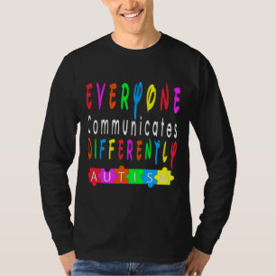 Camiseta Todos Comunicam Diferentes Autismo Especial E