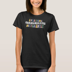 Camiseta Todos Comunicam Diferentes Autismo Especial E