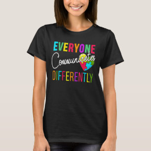 Camiseta Todos Comunicam Diferentes Cotações Autismo Sp