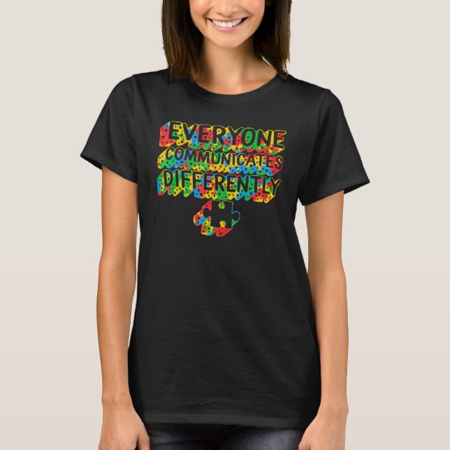 Camiseta Todos Comunicam Diferentes Quebra-cabeça Especial  (Frente)