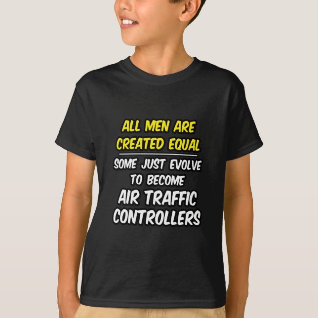 Camiseta Todos Os Homens São Criados Iguais...Controlador D (Frente)