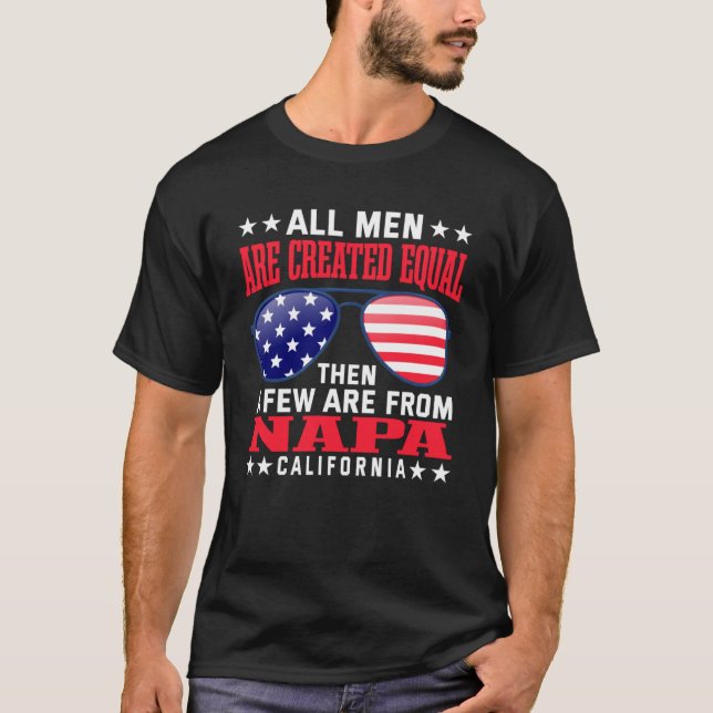 Camiseta Todos os Homens são Criados no Patrimônio da Napa  (Frente)