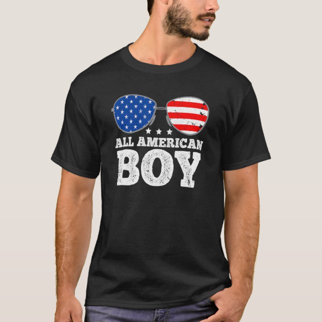 Camiseta Todos Os Rapazes Americanos Com Óculos De Sol E Ba (Frente)