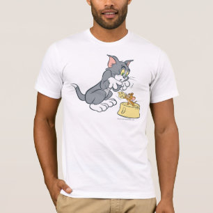 Camiseta Tom e Jerry alimentam o gato