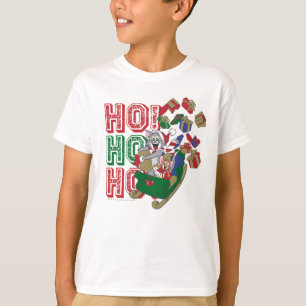 Camiseta Tom e Jerry Entregando Presentes Em Uma Altura