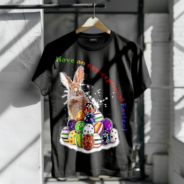 Camiseta Tome uma Páscoa oviciosa! Ovos de coelho da Páscoa (Have an egg-ceptional Easter! Easter Bunny Eggs. Men Basic Black T-Shirt)