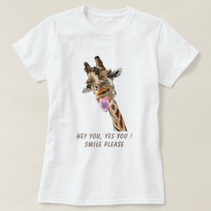 Camiseta Tongue Out Giraffe Funny T Shirt - Texto Personali