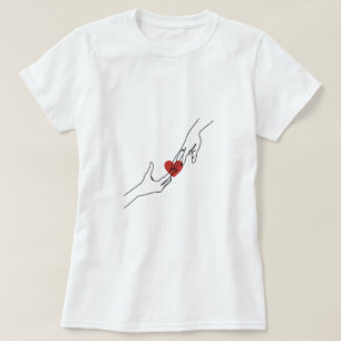 Camiseta Toque Sensível - Emblema de Amor Minimalista