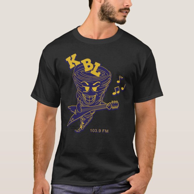Camiseta Tornado Tocando Violão (Frente)